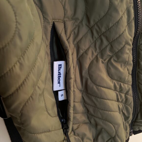 Butter Goods Reversible Puffer Jacket in Olive Green/ Purple - size S - Picture 6 of 7